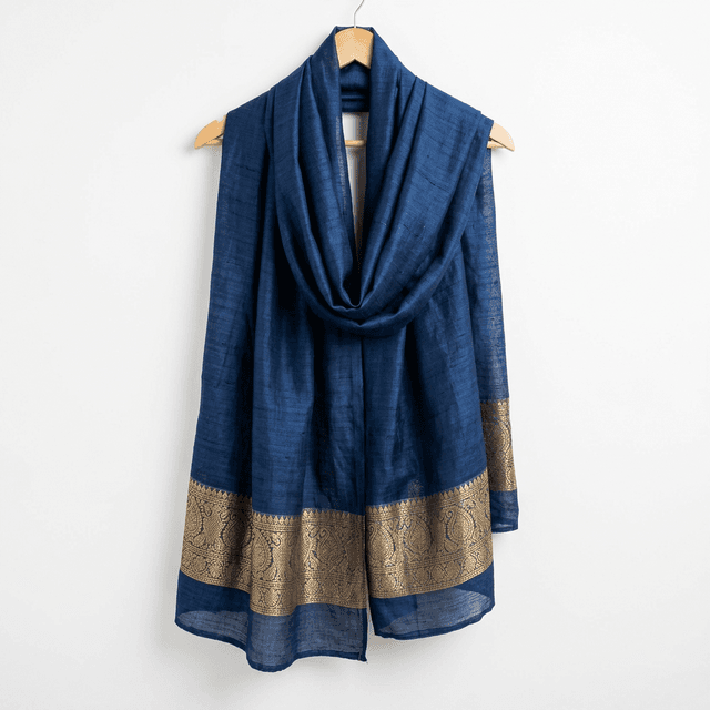 A handwoven Maheshwari stole